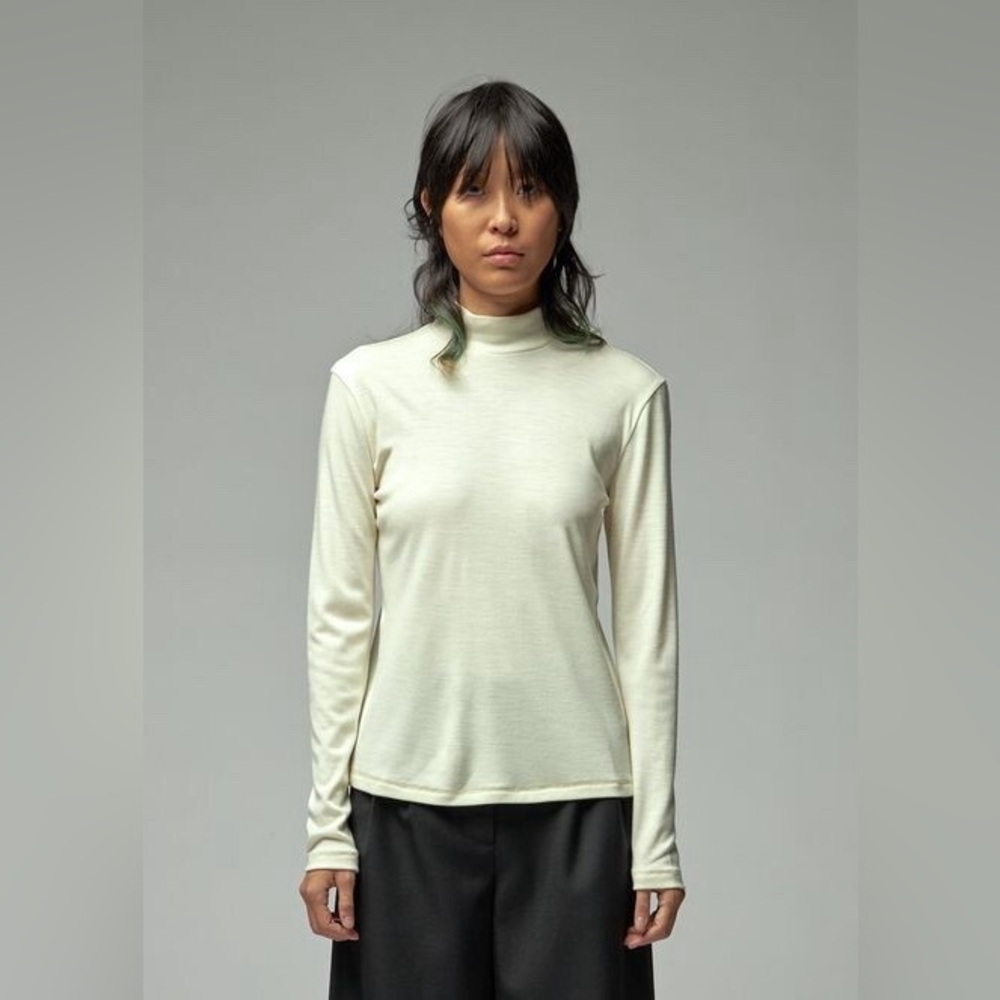 Totokaelo Archive L/S Moore Wool Turtleneck in Ecru Cream Size: XS